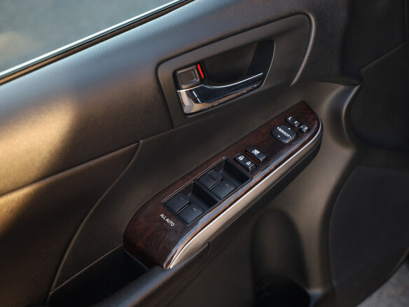 2016 Toyota Camry VII (XV50) Рестайлинг, чёрный, 1899000 рублей - вид 12