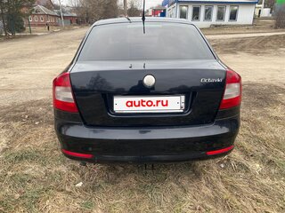 2009 Skoda Octavia II (A5) Рестайлинг, чёрный, 700000 рублей, вид 2
