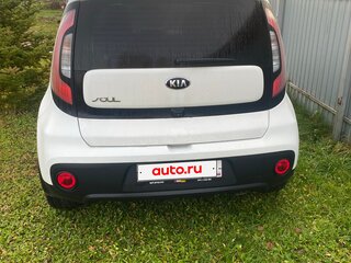 2019 Kia Soul II Рестайлинг, белый, 1700000 рублей, вид 3
