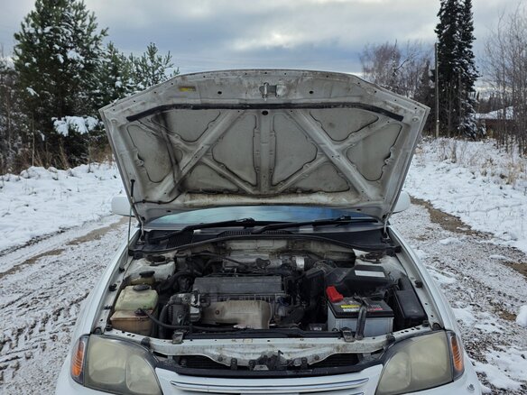 2000 Toyota Caldina II Рестайлинг, белый, 600000 рублей - вид 13