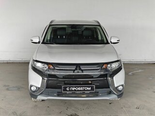 2017 Mitsubishi Outlander III Рестайлинг 2, белый, 1950000 рублей, вид 2