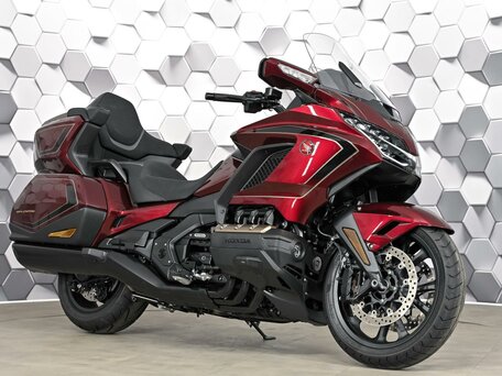 2025 Honda GL 1800 Gold Wing, красный, 3649000 рублей, вид 1