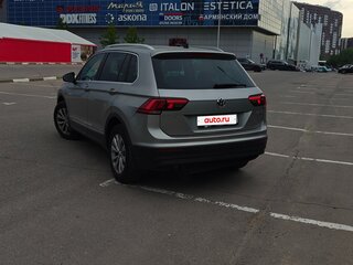 2017 Volkswagen Tiguan II, серебристый, 2290000 рублей, вид 5