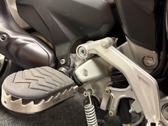 2022 Ducati Multistrada V4, серебристый, 2050000 рублей - вид 6