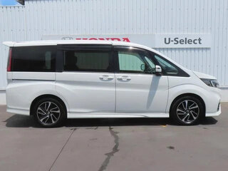 2020 Honda Stepwgn Spada V Рестайлинг, белый, 1580000 рублей, вид 3