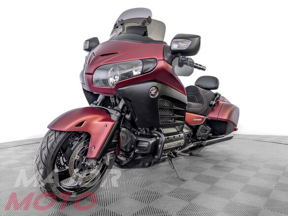 2013 Honda GL 1800 Gold Wing, красный, 1227500 рублей - вид 2
