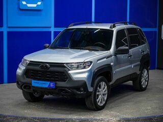 2023 Lada (ВАЗ) Niva Travel I, серебристый, 1020000 рублей, вид 2