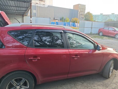 2010 Kia Ceed I Рестайлинг, красный, 700000 рублей, вид 1