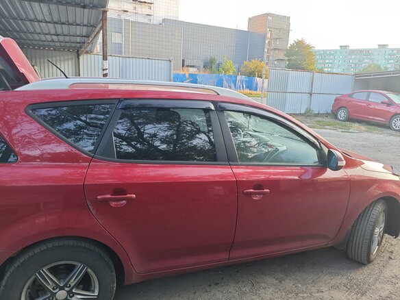 2010 Kia Ceed I Рестайлинг, красный, 650000 рублей