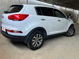 2015 Kia Sportage III Рестайлинг, белый, 1750000 рублей, вид 4