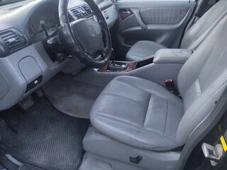 2001 Mercedes-Benz M-Класс 320 I (W163) Рестайлинг, чёрный, 700000 рублей, вид 4