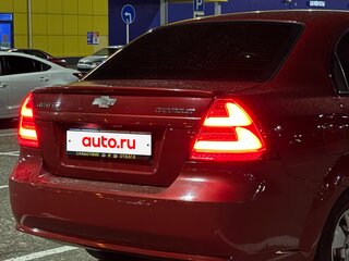 2011 Chevrolet Aveo I Рестайлинг, красный, 450000 рублей, вид 4