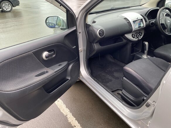2008 Nissan Note I Рестайлинг, серый, 465000 рублей - вид 4