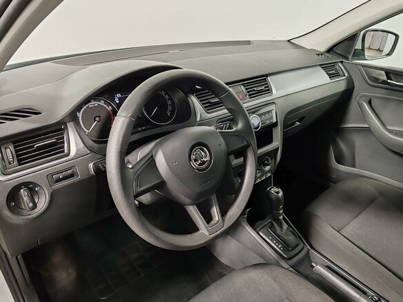 2017 Skoda Rapid I, белый, 1220000 рублей - вид 11