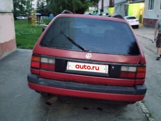 1990 Volkswagen Passat B3, красный, 155000 рублей, вид 2