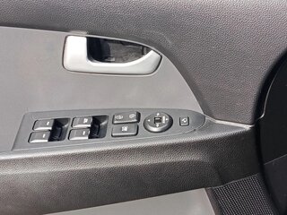 2015 Kia Sportage III Рестайлинг, белый, 220000 рублей, вид 4
