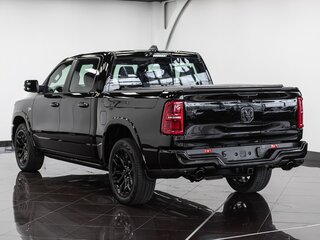 2026 Ram 1500 Crew Cab eTorque V Рестайлинг, чёрный, 11090000 рублей, вид 4