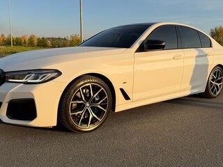 2021 BMW 5 серии 530i xDrive VII (G30/G31/G38) Рестайлинг, белый, 4999000 рублей, вид 5
