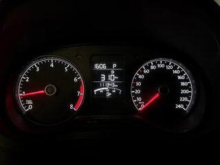 2019 Volkswagen Polo V Рестайлинг, белый, 890000 рублей, вид 3