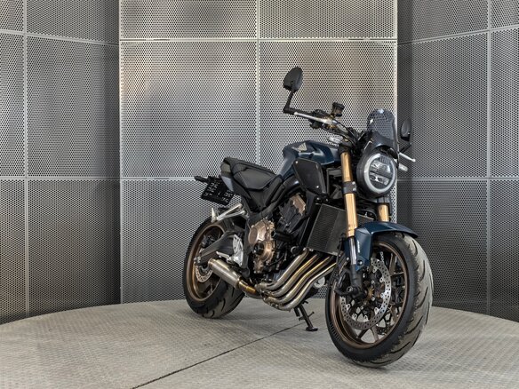 2022 Honda CB 650R, синий, 977000 рублей - вид 1