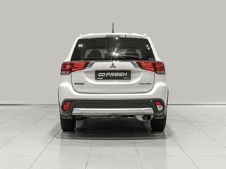 2015 Mitsubishi Outlander III Рестайлинг 2, белый, 1090000 рублей, вид 3