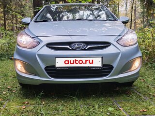 2011 Hyundai Solaris I, серый, 850000 рублей, вид 4