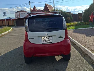 2010 Mitsubishi i-MiEV, красный, 820000 рублей, вид 2