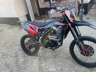 2025 BSE Z8, чёрный, 111111 рублей, вид 2