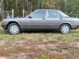 1984 Mercedes-Benz 190 (W201), серый, 350000 рублей, вид 3