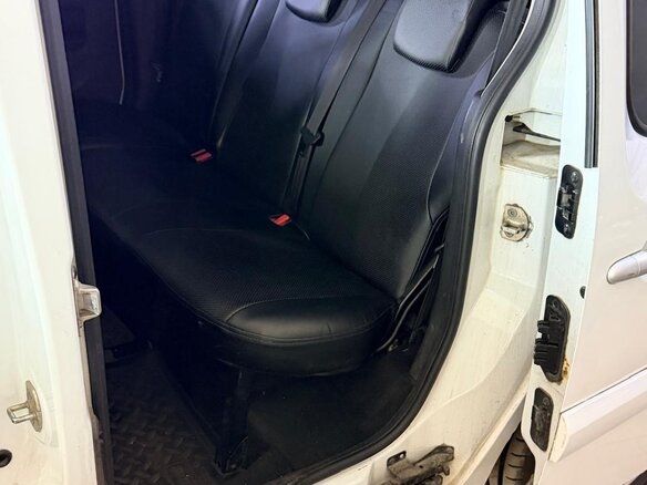 2012 Renault Kangoo II, белый, 750000 рублей - вид 15