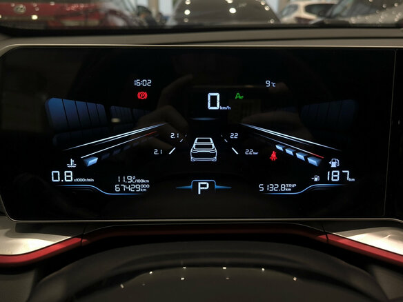 2024 Geely Coolray (Binyue Cool) I Рестайлинг, серый, 1850000 рублей - вид 12