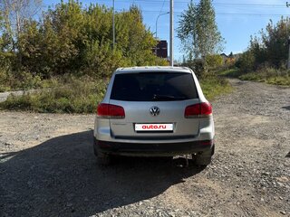 2004 Volkswagen Touareg I, серебристый, 450000 рублей, вид 3