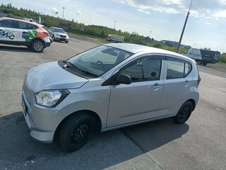 2021 Daihatsu Mira e:S II, серебристый, 749000 рублей, вид 4