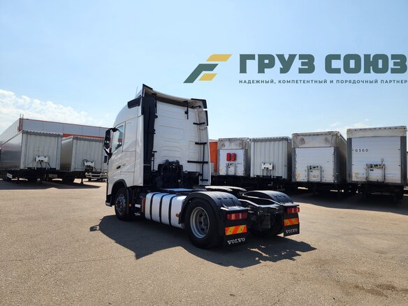 2017 Volvo FH, белый, 6490000 рублей - вид 6