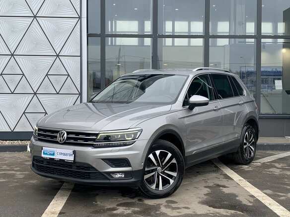 2019 Volkswagen Tiguan II, серебристый, 2359000 рублей