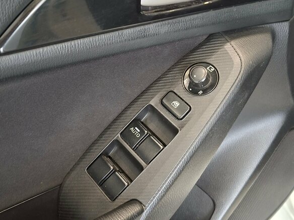 2014 Mazda 3 III (BM), белый - вид 11