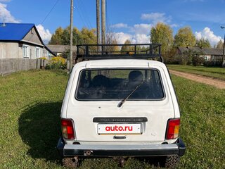 2001 Lada (ВАЗ) 2121 (4x4) I Рестайлинг, белый, 330000 рублей, вид 4