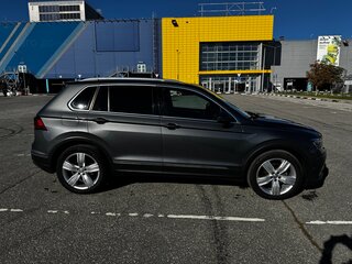 2020 Volkswagen Tiguan II, серый, 3190000 рублей, вид 2