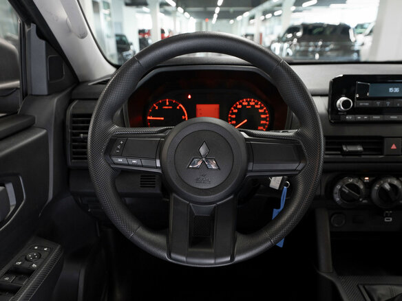 2025 Mitsubishi L200 VI, серый - вид 9