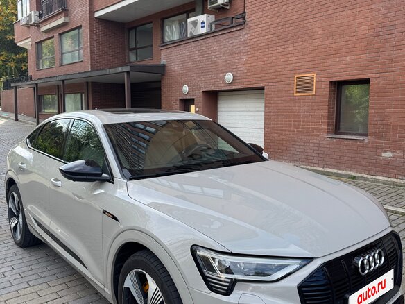2021 Audi e-tron Sportback 55 I, серый, 6400000 рублей - вид 2