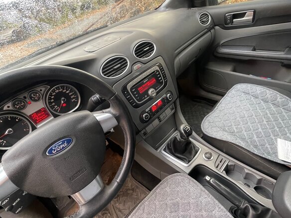 2009 Ford Focus II Рестайлинг, серый, 460000 рублей - вид 3