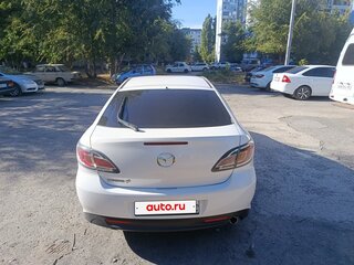 2010 Mazda 6 II (GH) Рестайлинг, белый, 1000000 рублей, вид 4