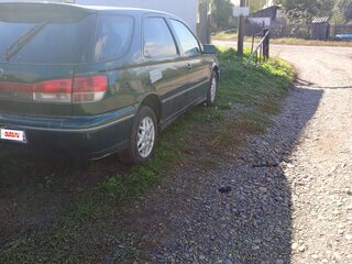 1998 Toyota Vista IV (V40), зелёный, 400000 рублей, вид 3