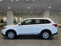 2017 Mitsubishi Outlander III Рестайлинг 2, белый, 1750000 рублей - вид 7