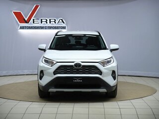 2020 Toyota RAV4 V (XA50), белый, 3400000 рублей, вид 2