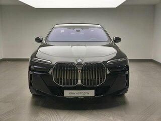 2025 BMW 7 серии 740i xDrive VII (G70), чёрный, 17990000 рублей, вид 3