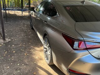 2018 Lexus ES 250 VII, серый, 3350000 рублей, вид 5