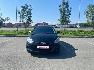 2012 Hyundai Solaris I, чёрный, 625000 рублей, вид 2