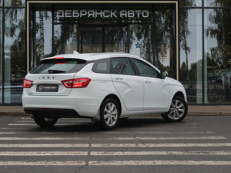 2020 Lada (ВАЗ) Vesta SW I, белый, 1130000 рублей, вид 3