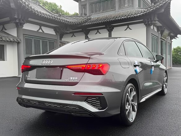 2023 Audi A3 35 TFSI Long IV (8Y), серый, 2225000 рублей - вид 2